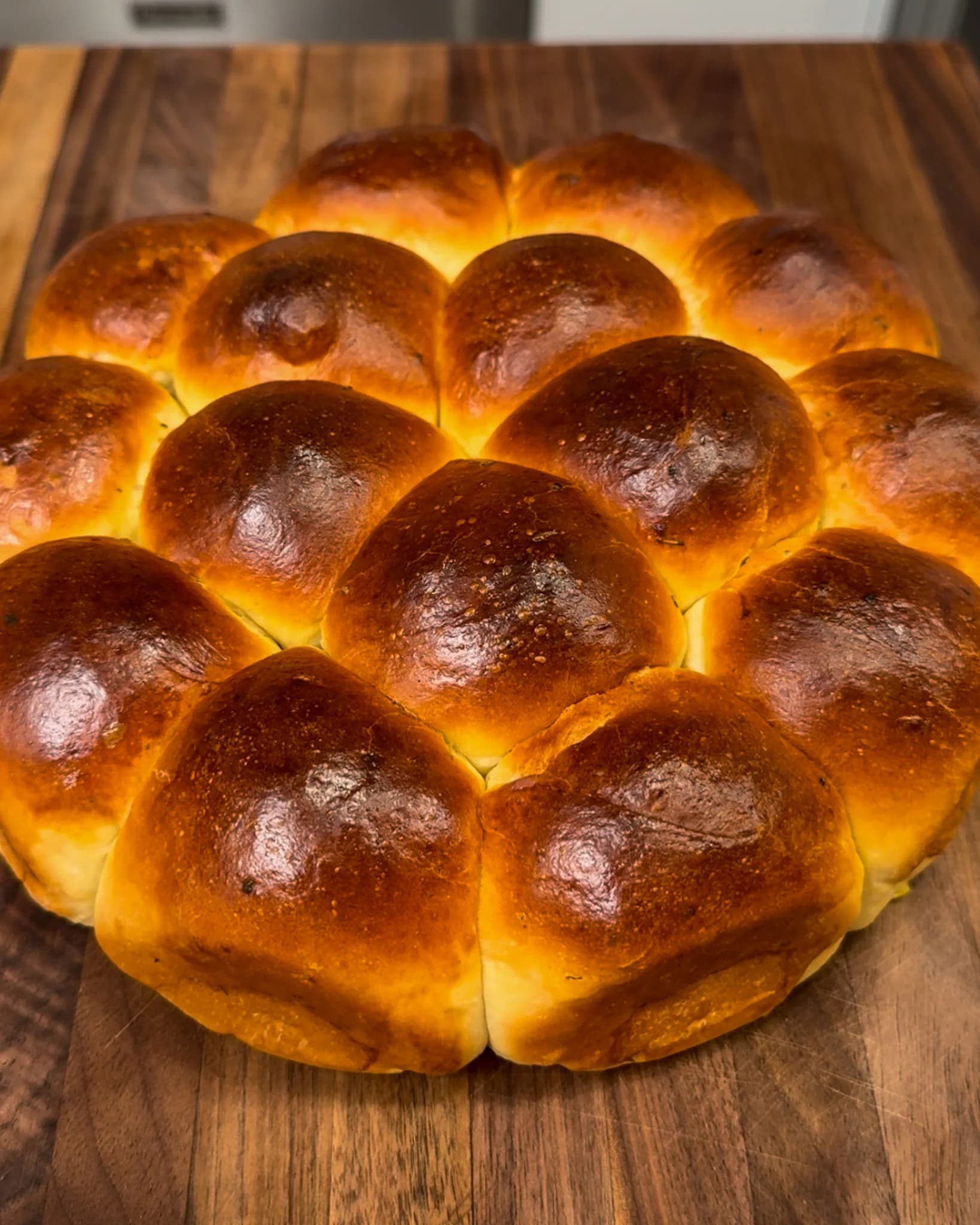 Picture for Garlic Confit Rosemary Dinner Rolls